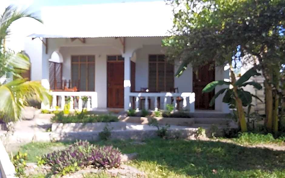 Kivulini Lodge and Restaurant