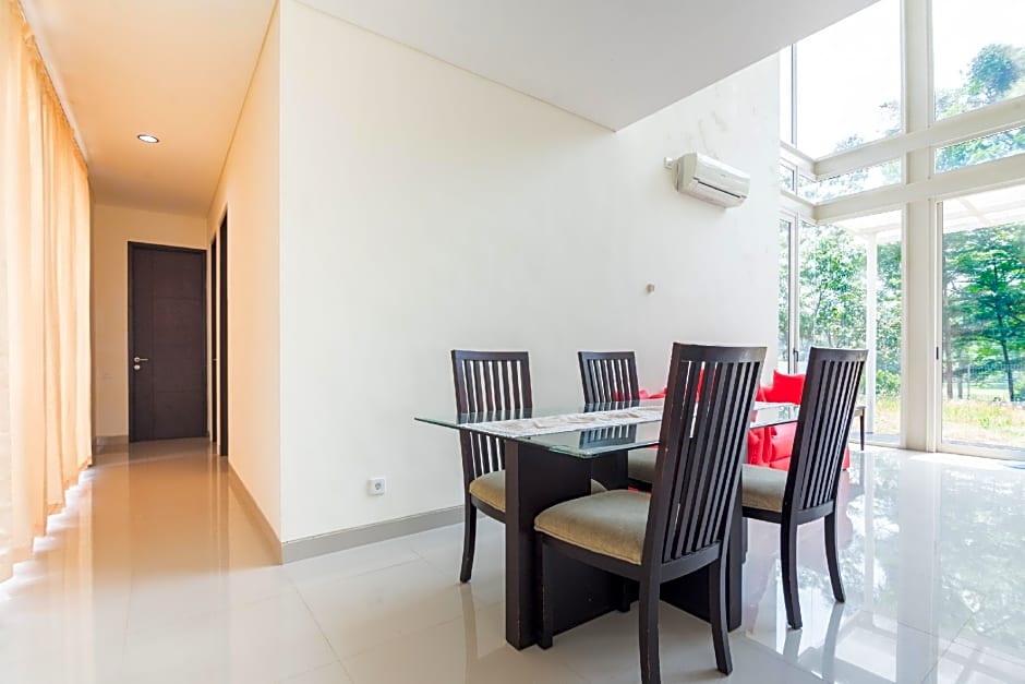 OYO 2001 Taman Dayu Villa Golf View