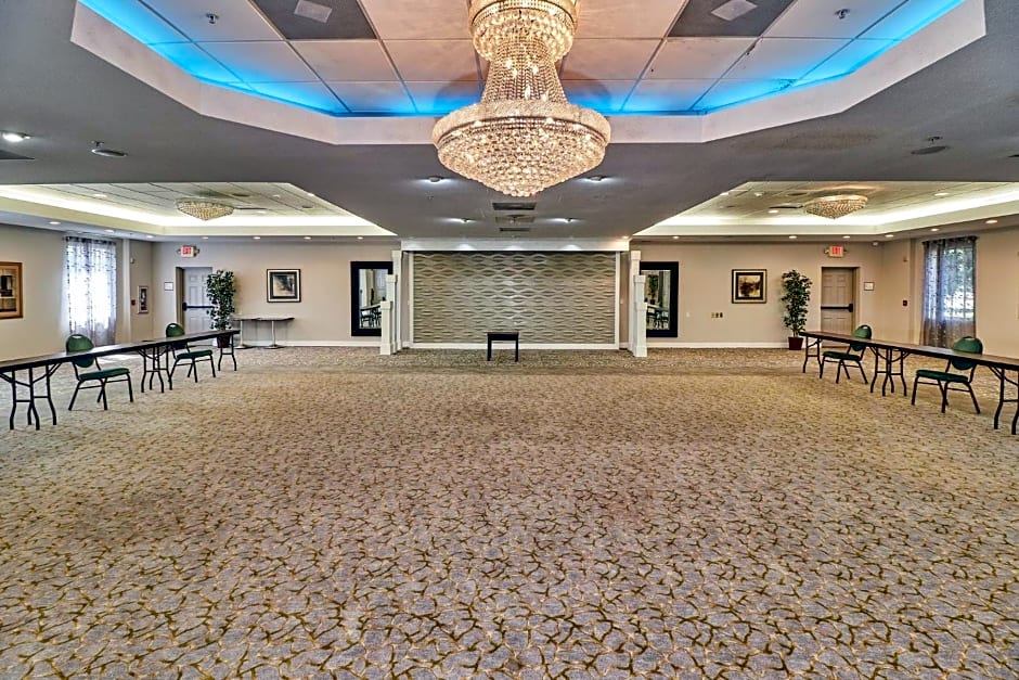 Holiday Inn Express Hotel & Suites Clearwater US 19 North By IHG
