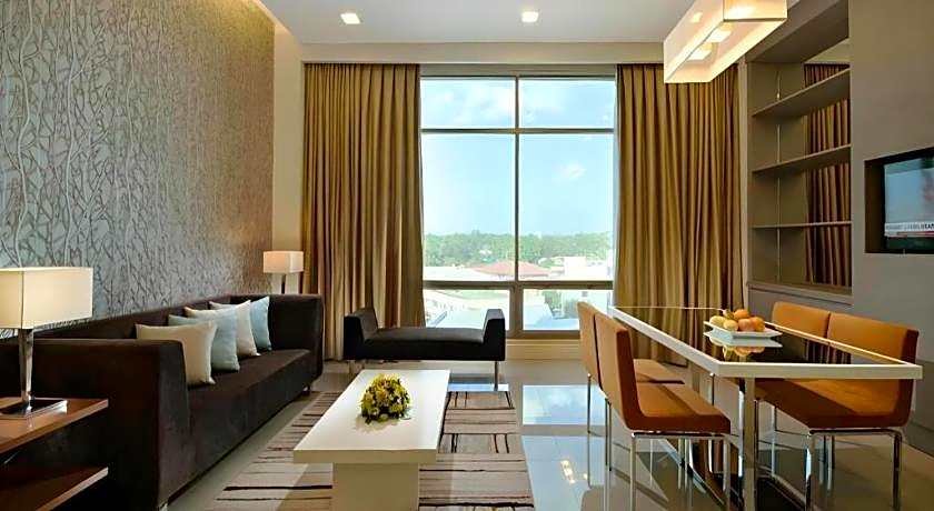 Metrocentre Hotel & Convention Center