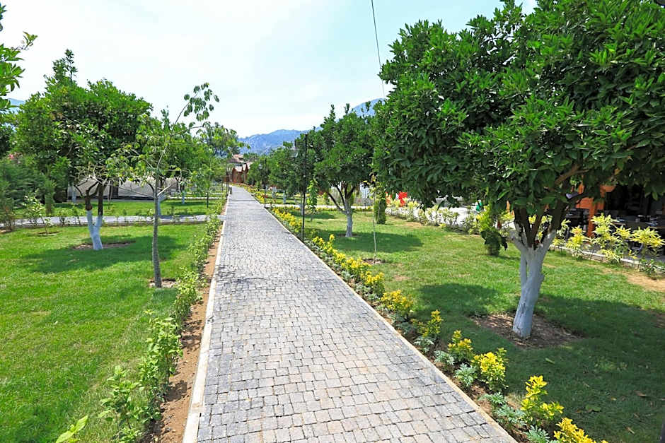 Merry Bungalow & Tent