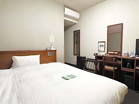 Single Room - Smoking - Heated Tobacco Only