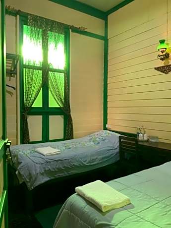 Twin Bed Non-Smoking