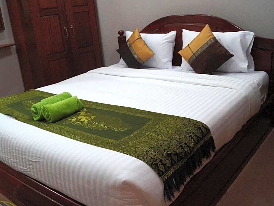 Phetphaylin Hotel