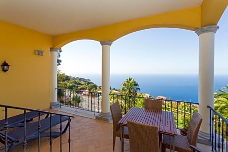 T2 Bedroom With Sea View