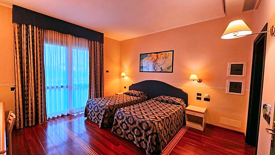 HOTEL AI TIGLI