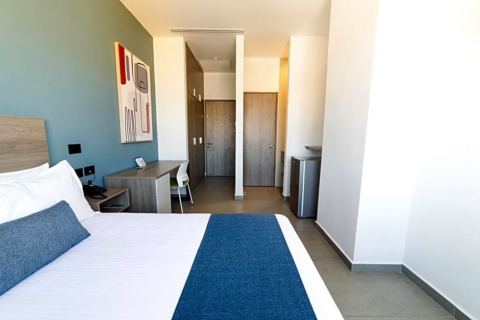 TH HOTEL & VIVIENDA