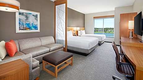 Queen Room with Two Queen Beds and View