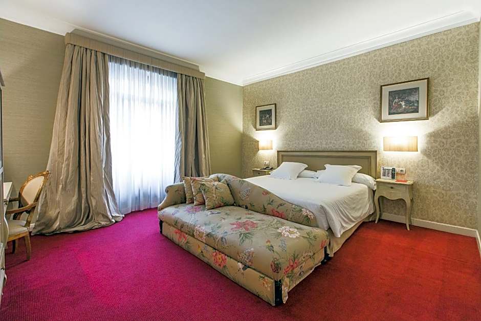 Hotel Carlton