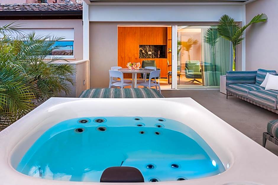 Taormina Infinity Suites
