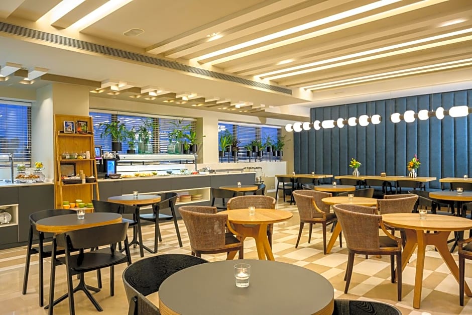 Sadot Hotel Ben Gurion Airport - an Atlas Boutique Hotel