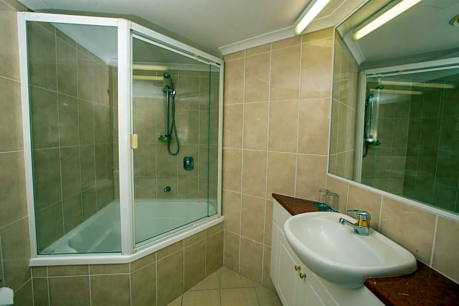 Springwood Tower Apartment Hotel