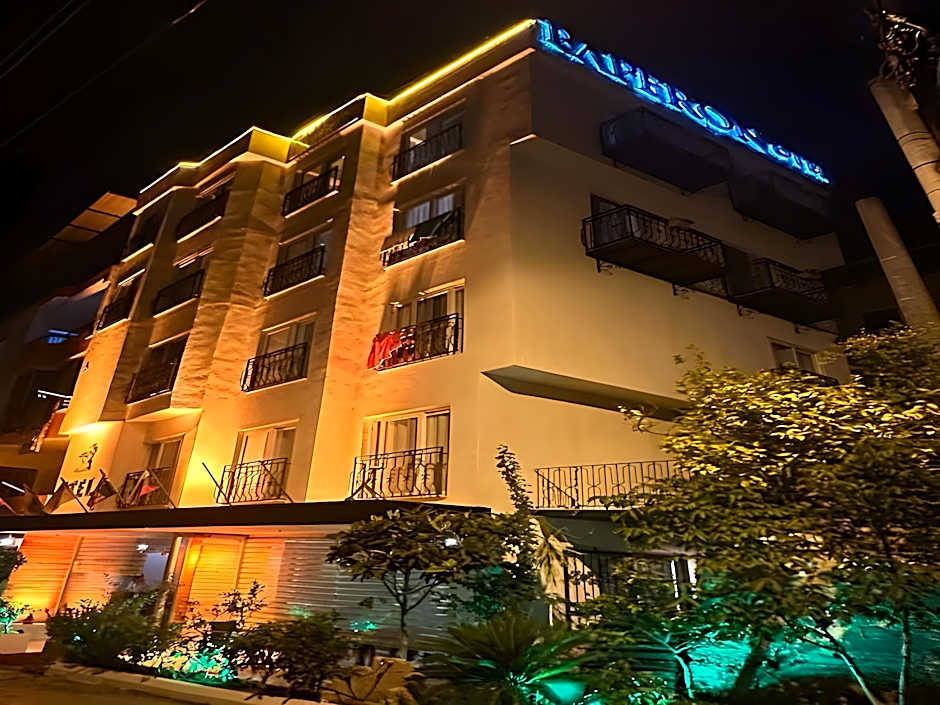 Paperon Hotel