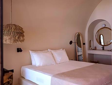 Suite with Garden View