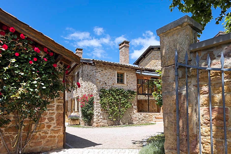 Logis Hôtel et Spa le Savigny