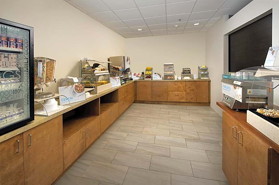 Holiday Inn Express & Suites Charlottesville - Ruckersville By IHG