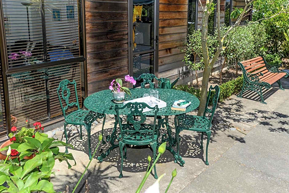 Absolute Beachfront B&B