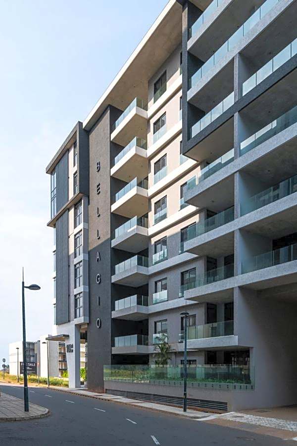 Luxury Bellagio 303 with Sea Views and Inverter