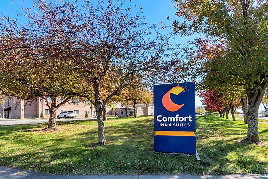 Comfort Inn & Suites Lees Summit -Kansas City