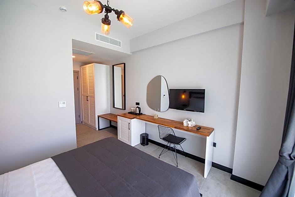 Primus Alacati Adult Only