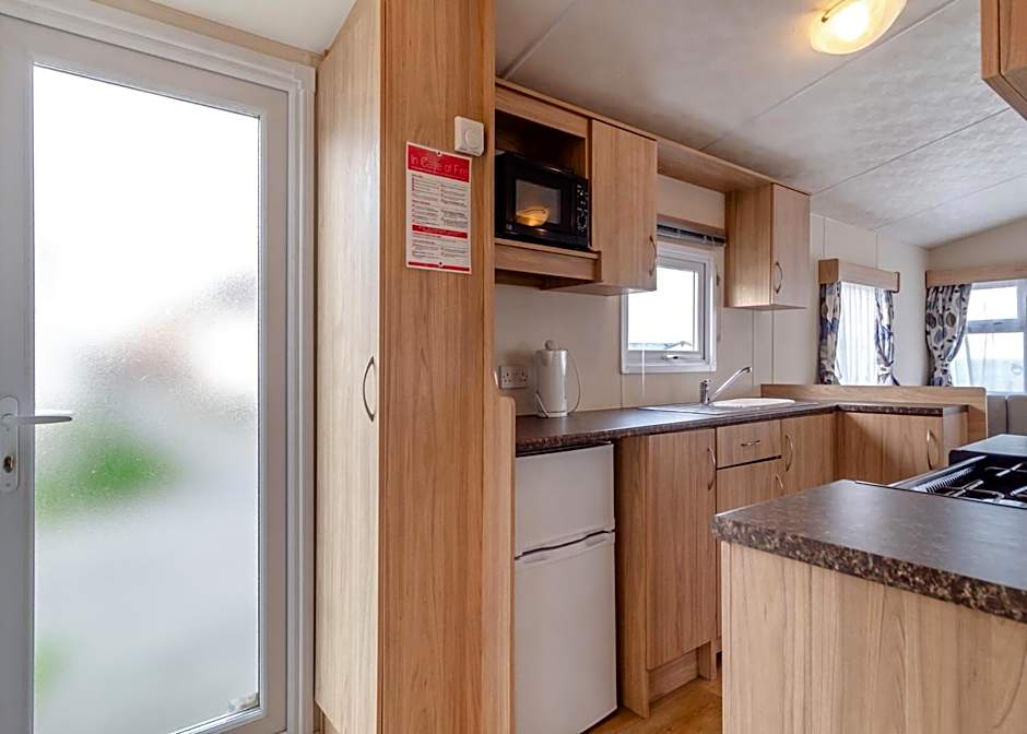 Castaways Beach Resort