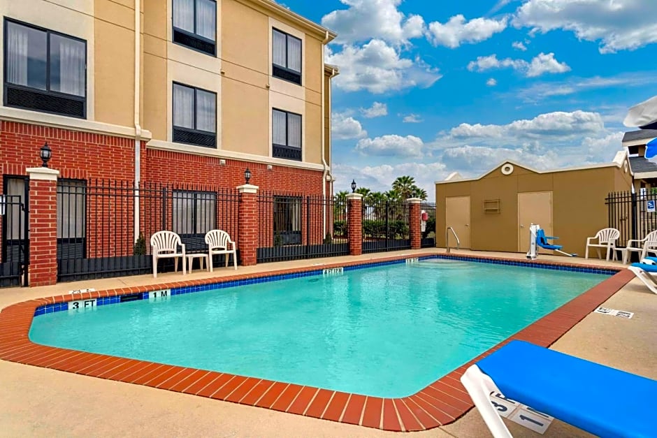 Comfort Inn & Suites Port Arthur-Port Neches