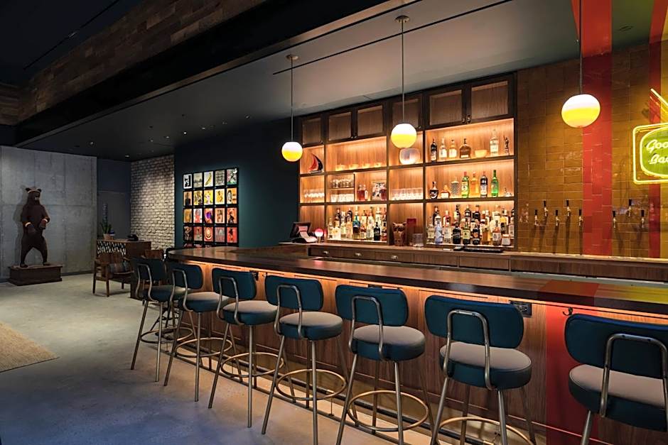 Moxy by Marriott NYC Downtown