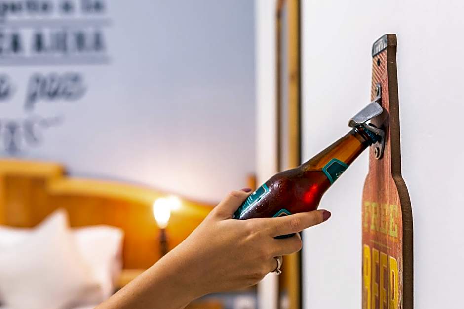 Mala Vecindad Beer Hotel