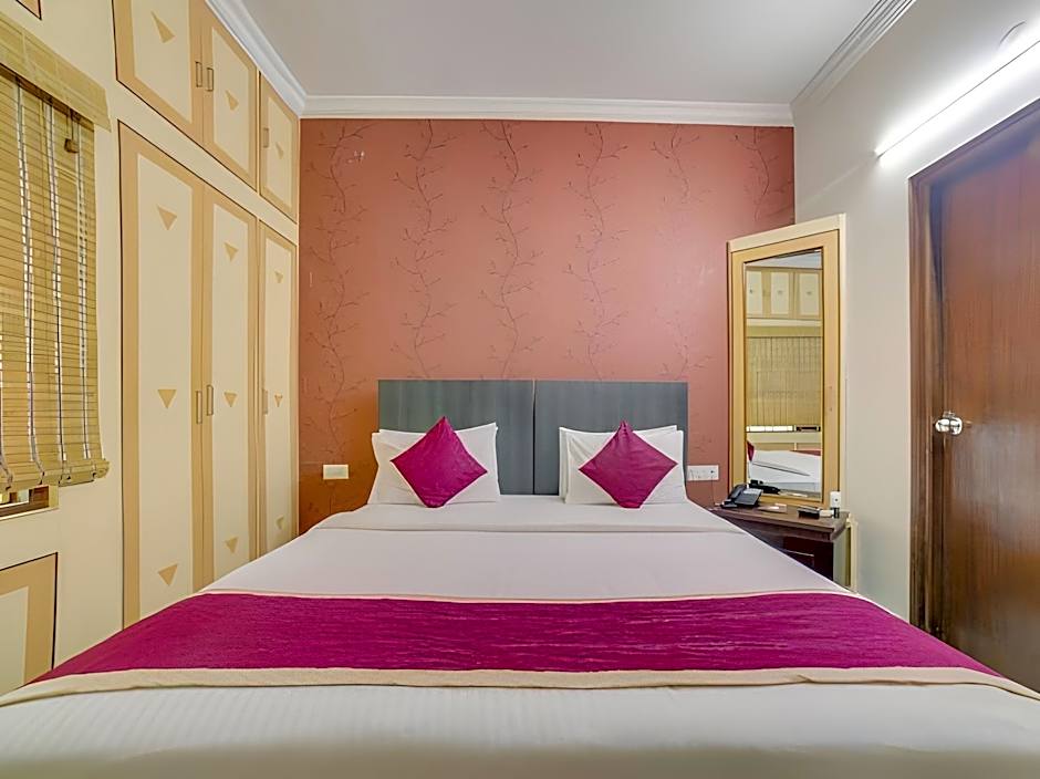 Hotel Athome & Serviced Apartments By Deccan Serai Hotels