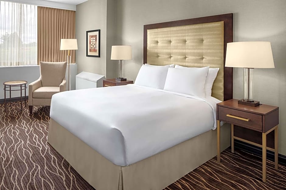 Hilton Kansas City Airport