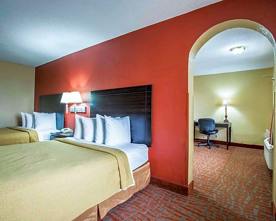 Quality Inn & Suites Monroe