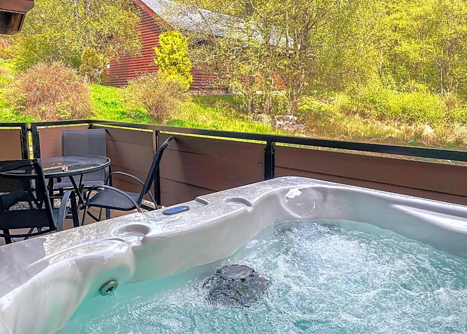 Glen Clova Lodges