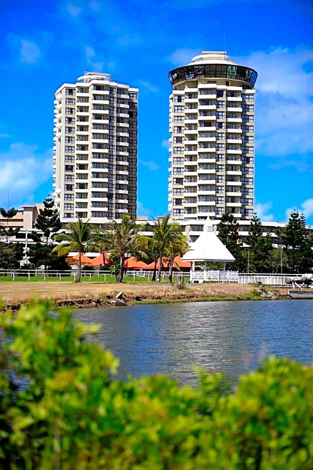 Ramada Hotel & Suites by Wyndham Noumea