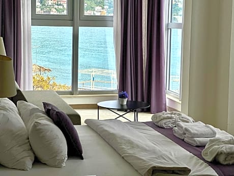 Suite with Sea View