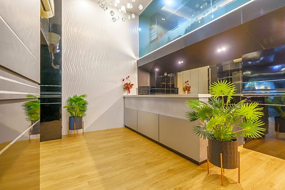 De Lux Bangkok Hotel 