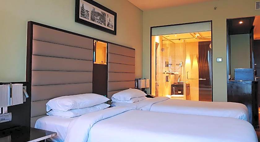 Vivanta Hyderabad, Begumpet