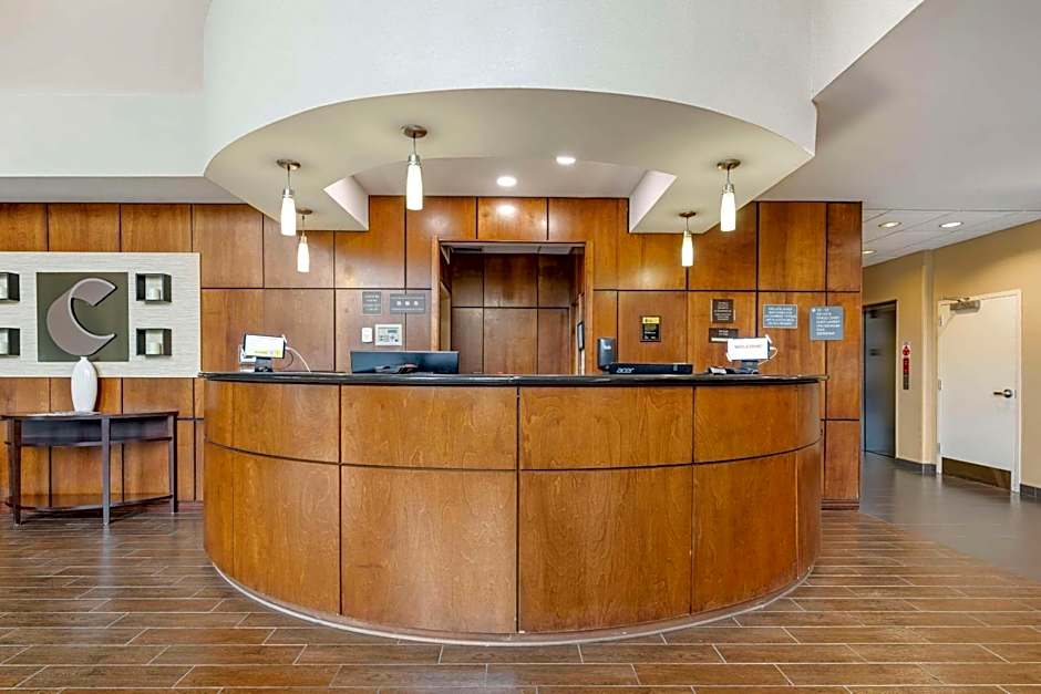 Comfort Suites East Lincoln - Mall Area