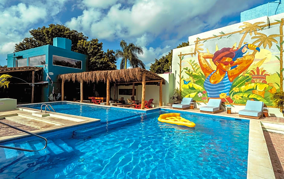 Nilu Cancun Downtown by Selina