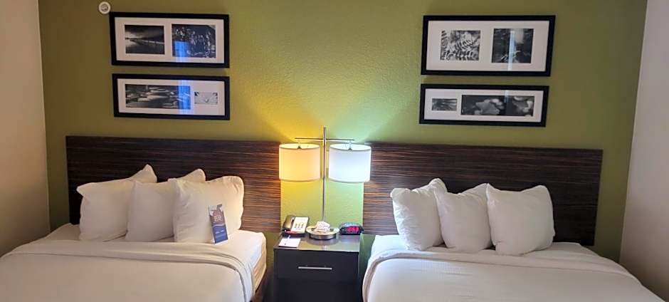 Baymont by Wyndham Pueblo