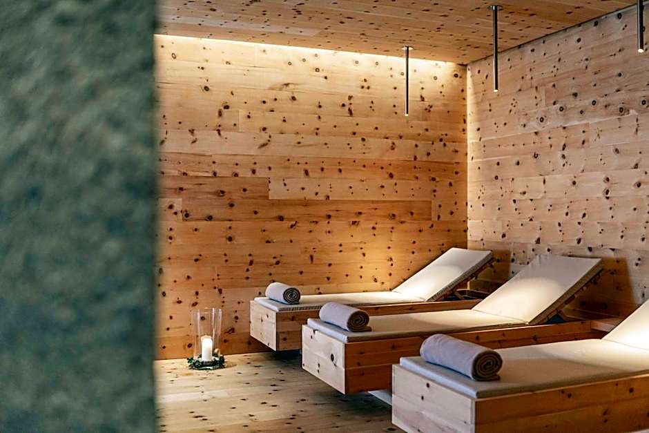 La Paula Apartments & Suites