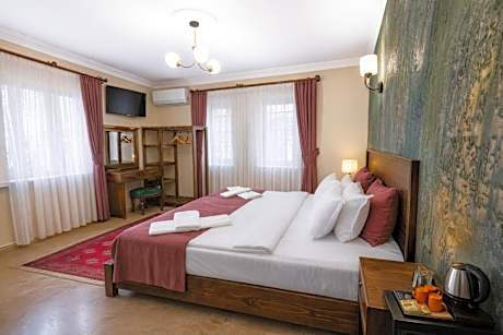 Deluxe Double or Twin Room with Balcony
