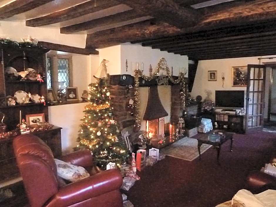 Oakenholt Farm Bed and Breakfast