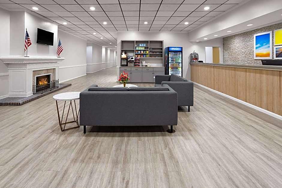 Days Inn by Wyndham Hinesville Near Fort Stewart