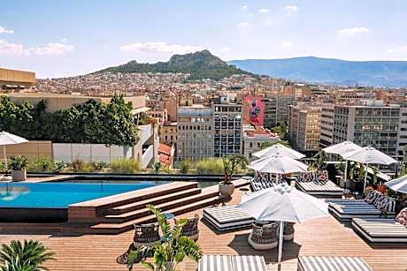  Skylark, Aluma Hotel & Resort