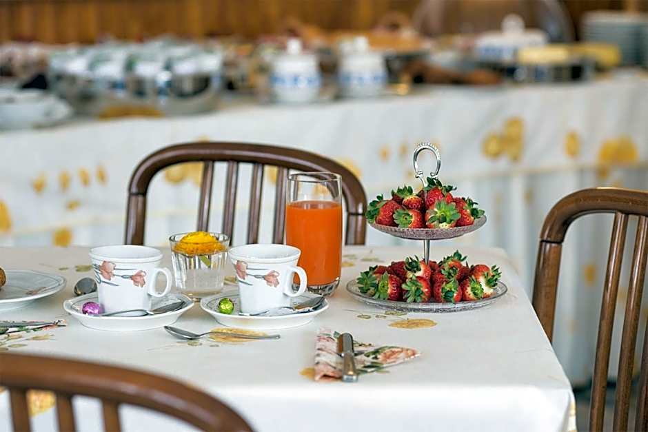 Hotel Ristorante Miramonti