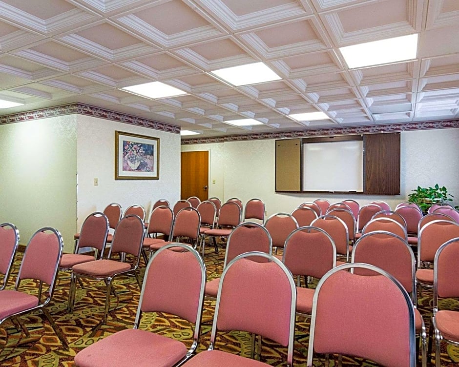 Quality Inn & Suites Franklin