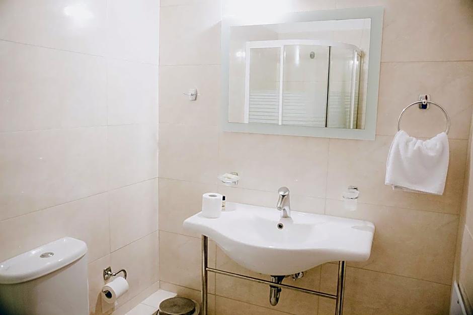 Tzaki hotel & restaurant Patras