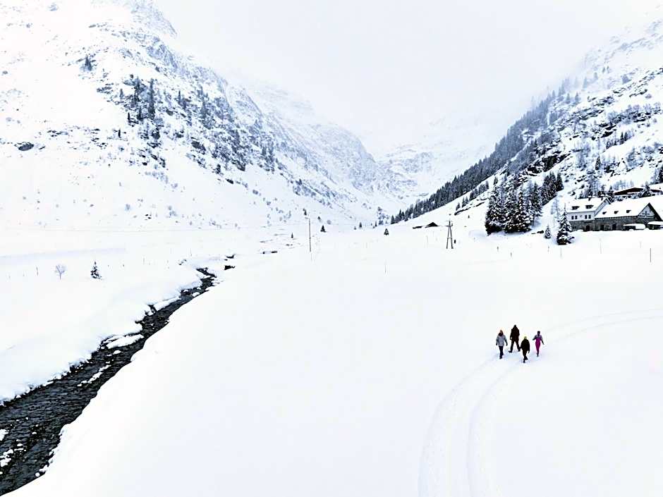 Urban Nature Bad Gastein - Badeschloss