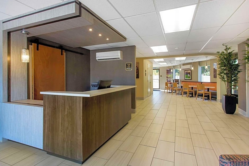Gallus Stadium Park Inn, Ascend Hotel Collection