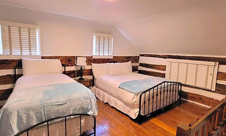 Graves Mountain Farm & Lodges